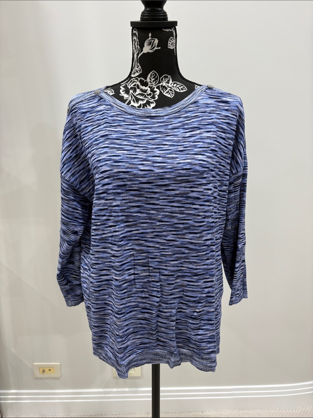 Chico’s sweater size 2